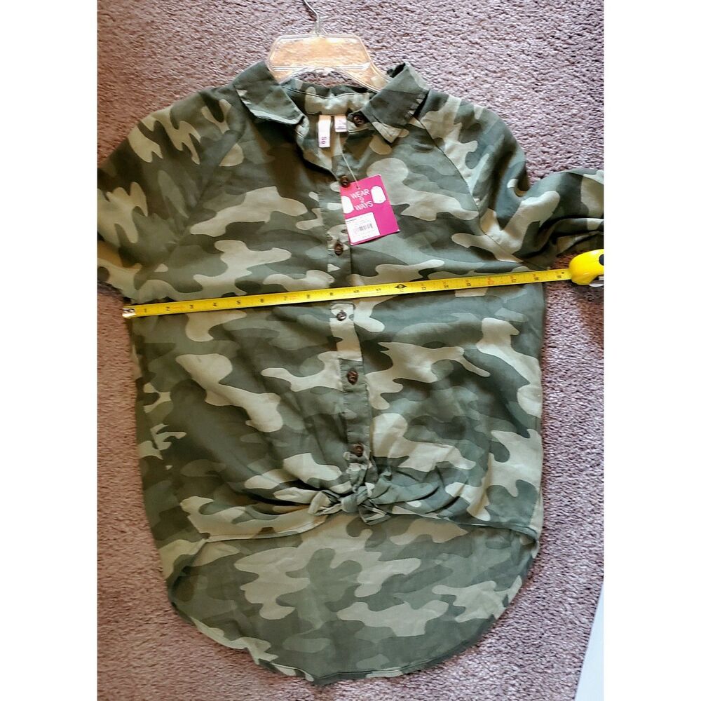 So Long Sleeve Button Down NWT Camo Shirt Wear 2 Ways Tied Or Straight XL 14 16 - Picture 5 of 7